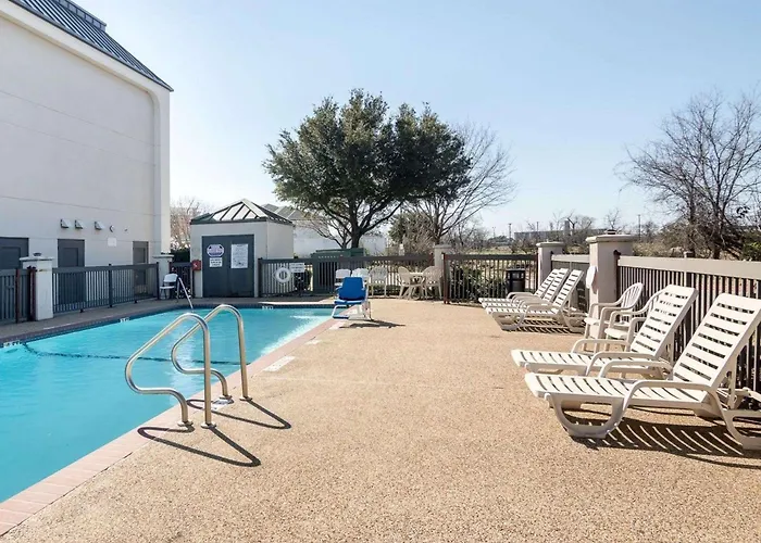 Days By Wyndham Worth North / Fossil Creek Hotel 2*
